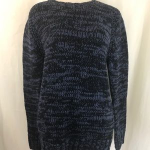 H&M Women's Knit Pull Over Sweater. Size Small